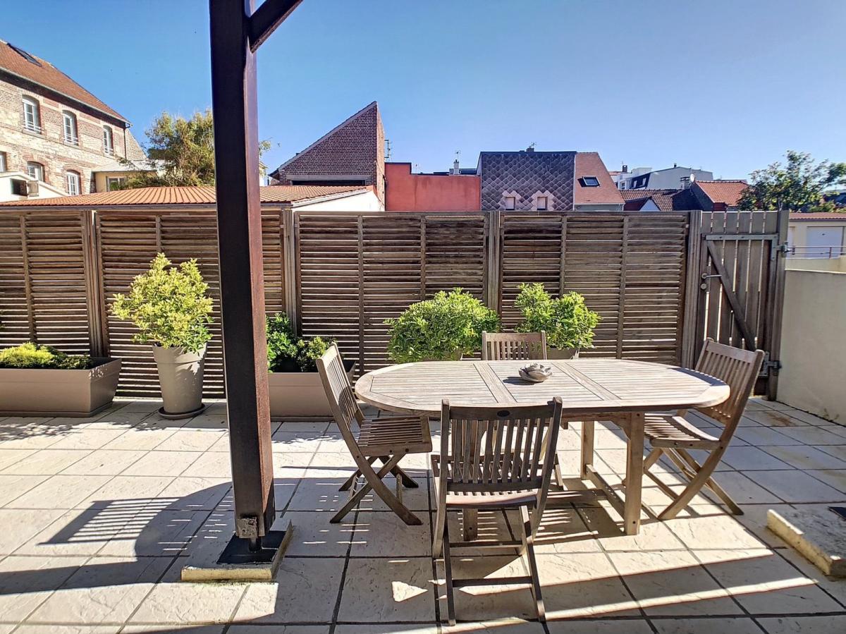 IDEALE SITUATION - APPARTEMENT T3 avec parking proche du Marché