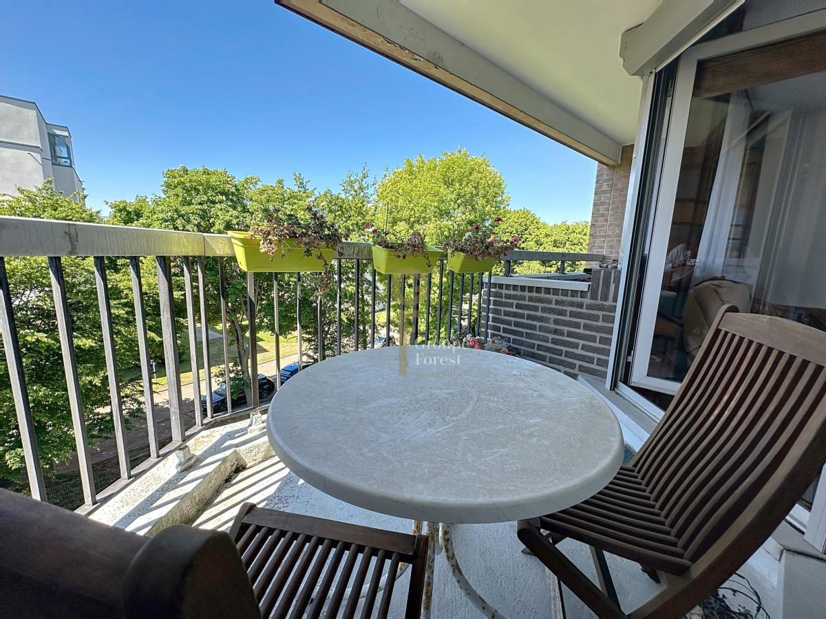 Bel appartement T4 de 98 m2 3 ch balcon proximité tram
