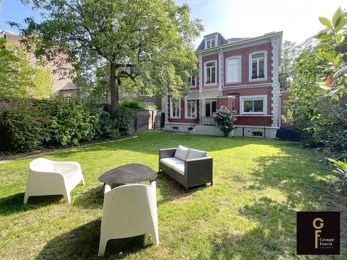 MAISON DE MAITRE INDIVIDUELLE A SAINT MAUR