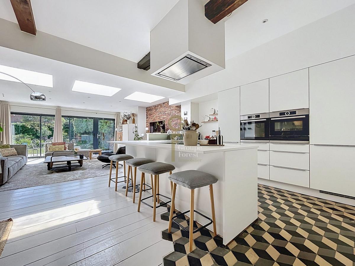 🏡 Maison de Charme de 184 m² – Centre de Linselles – Jardin – 6 Chambres
