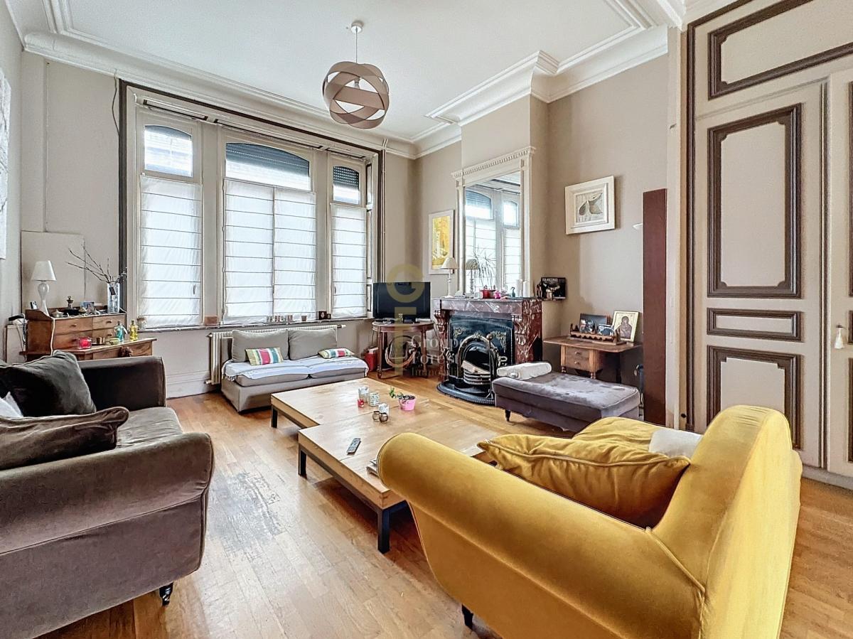 Grande semi bourgeoise de 183 m2 à Tourcoing Gambetta jolie façade