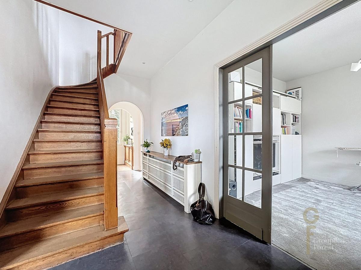 Maison familiale avec grand jardin